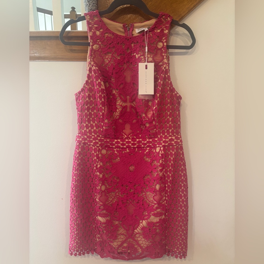 NWT VICI Endless Rose Lace Sheath Dress  Hot Pink/Magenta - Women’s Large